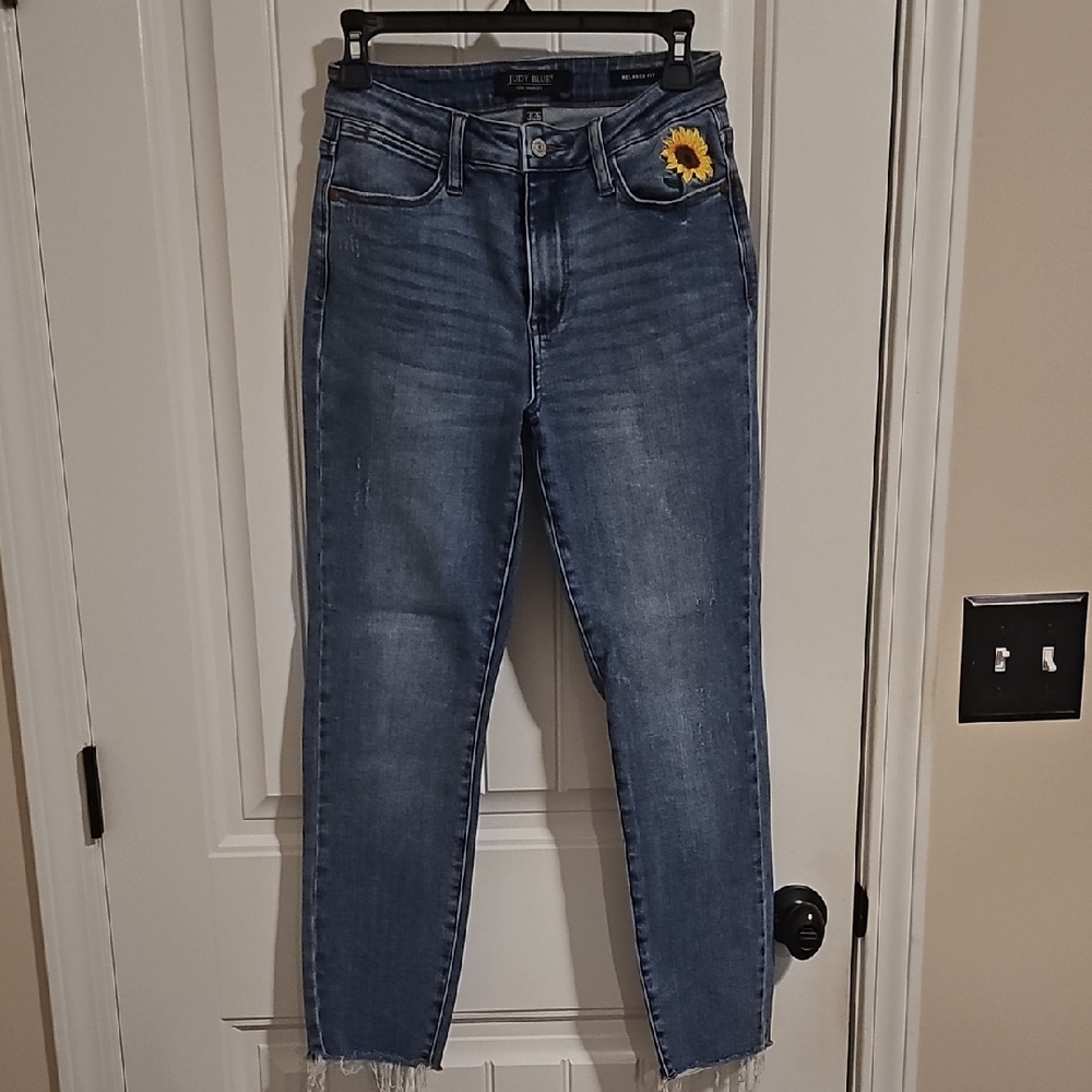 Judy Blue Ankle Cropped Blue Jeans